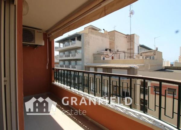 Piso en calle Ramón Gallud, 63