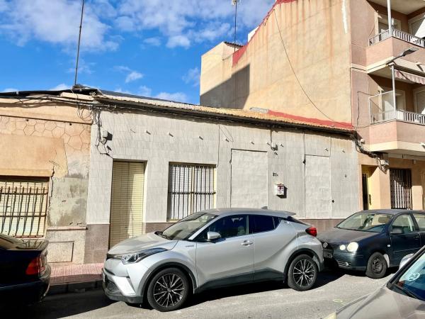 Chalet adosado en CL Huerto