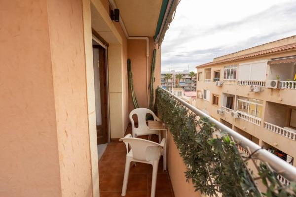 Piso en calle Almoradí