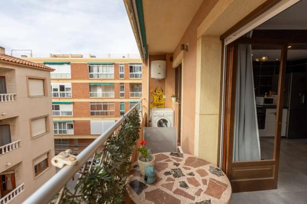 Piso en calle Almoradí