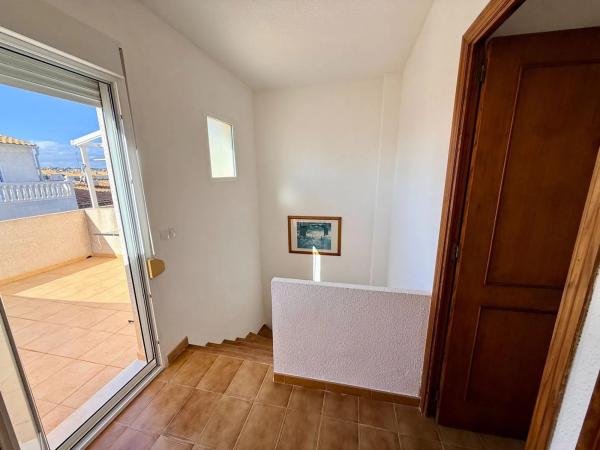 Chalet adosado en calle Montesinos, 1