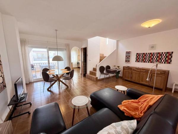 Chalet adosado en calle Montesinos, 1