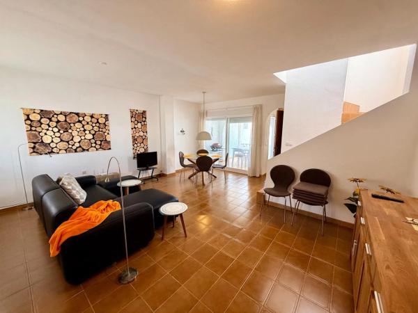 Chalet adosado en calle Montesinos, 1