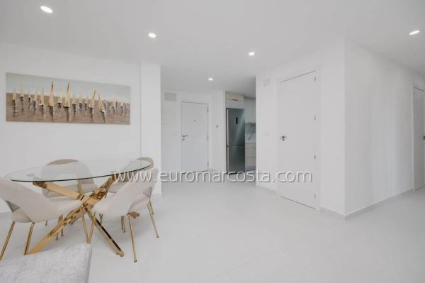 Piso en calle Benejúzar