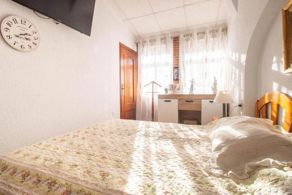 Chalet adosado en calle Urbano Arregui