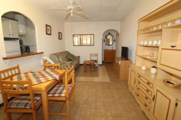 Chalet adosado en calle Dolores