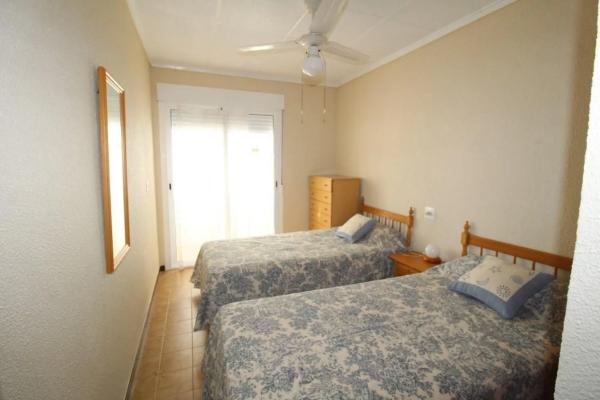 Chalet adosado en calle Dolores