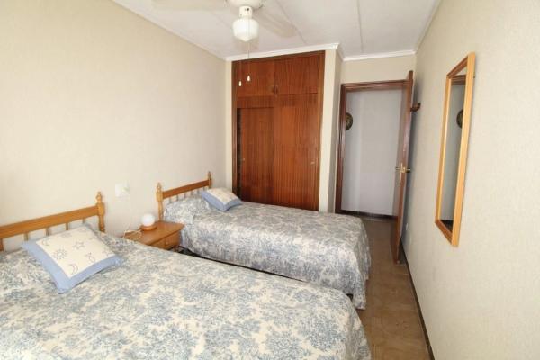 Chalet adosado en calle Dolores