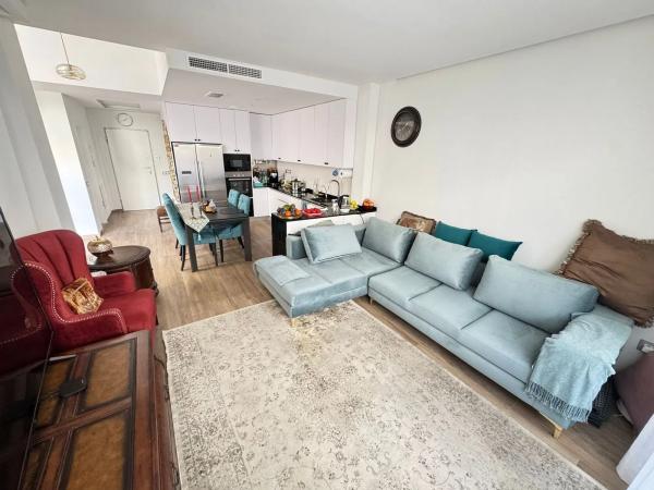 Casa independiente en calle Urbano Arregui