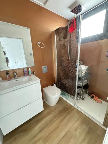 Casa independiente en calle Urbano Arregui