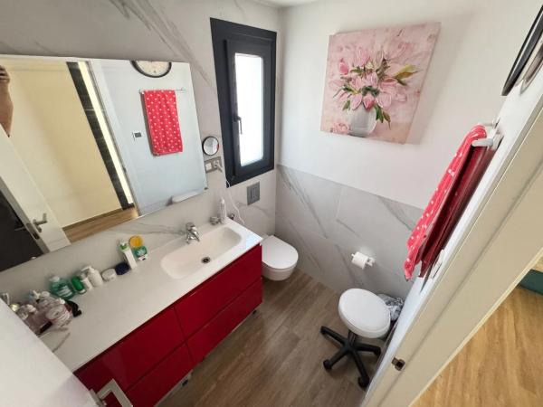 Casa independiente en calle Urbano Arregui