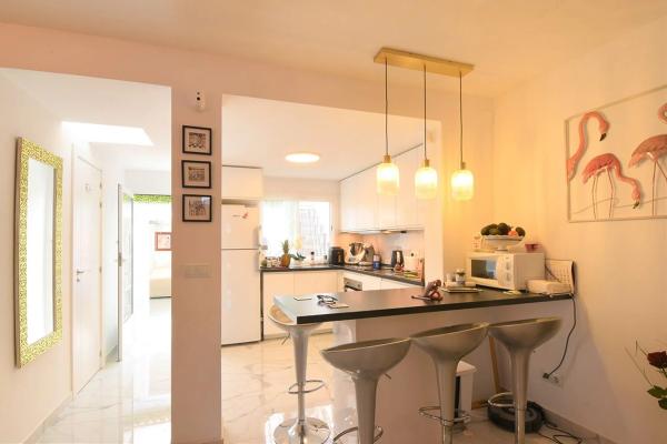 Chalet pareado en calle Bergantín Dos de Mayo, 40