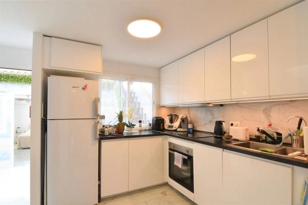 Chalet pareado en calle Bergantín Dos de Mayo, 40