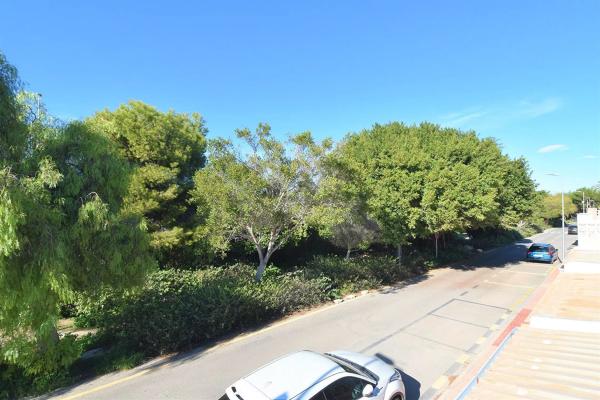 Chalet pareado en calle Bergantín Dos de Mayo, 40