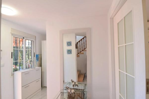 Chalet pareado en calle Bergantín Dos de Mayo, 40