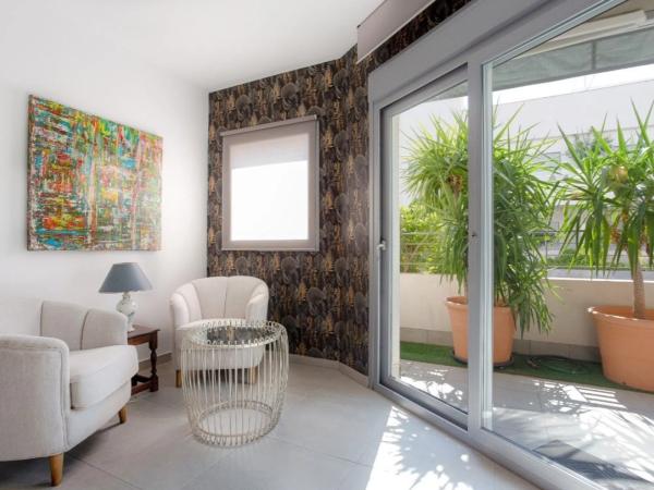 Piso en calle Maestro Quino, 228 -230