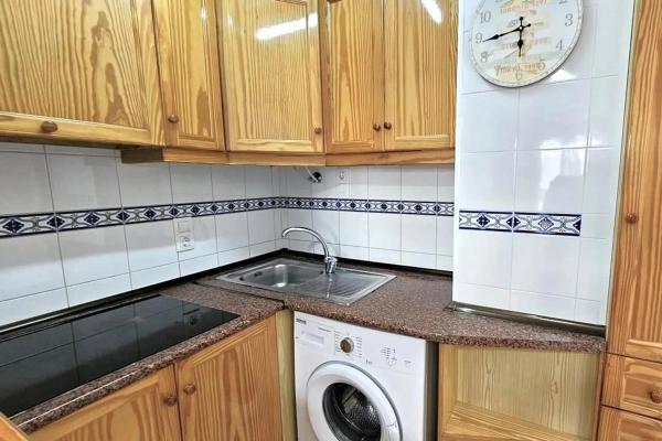 Estudio en calle Rafal, 20