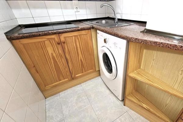 Estudio en calle Rafal, 20