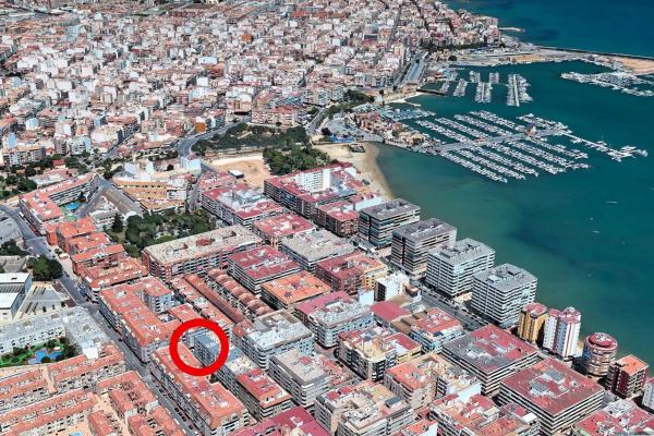 Estudio en calle Rafal, 20