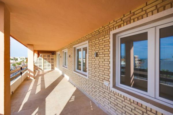 Piso en calle Benejúzar, 1