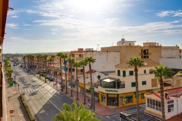 Piso en calle Benejúzar, 1