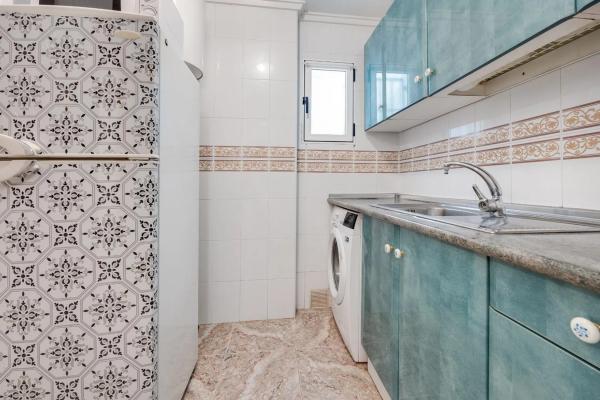 Piso en avenida de Pinoso, 12