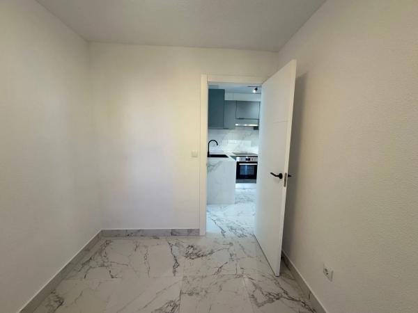 Piso en avenida Don Juan de Austria, 15