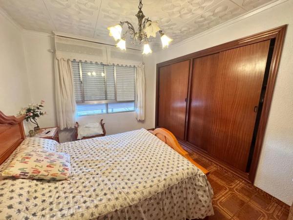 Piso en avenida Desiderio Rodríguez, 14