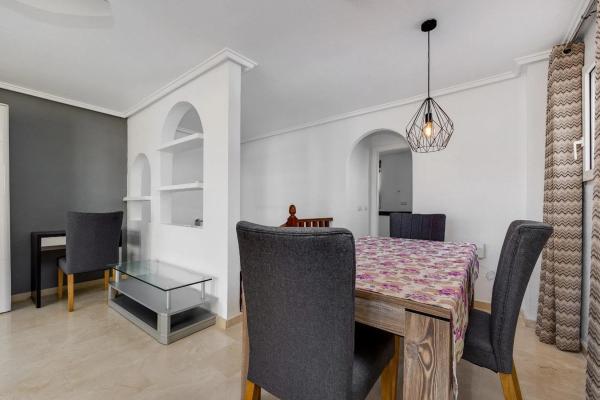 Casa independiente en calle Narváez s/n