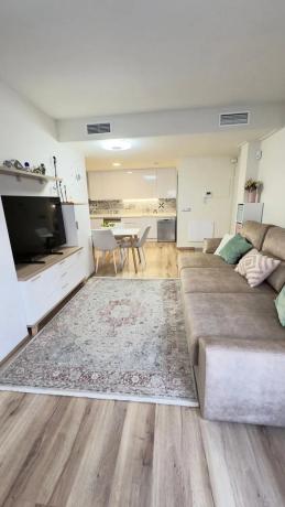 Chalet pareado en calle Maestro Quino, 228