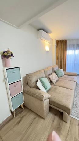 Chalet pareado en calle Maestro Quino, 228