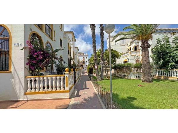 Ático en calle de las Adelfas