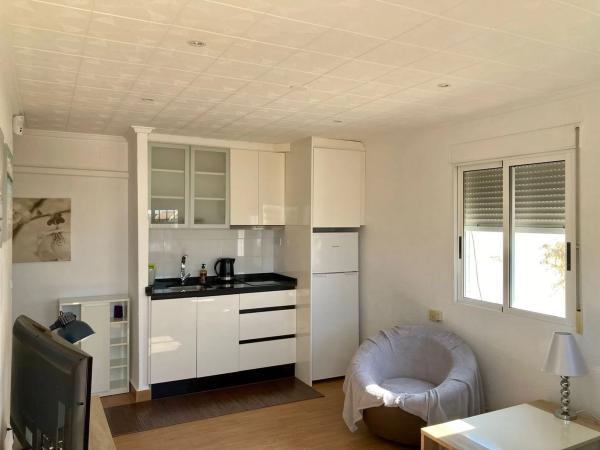 Chalet pareado en urbanizacion cabo cervera, 52