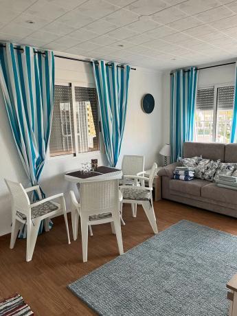 Chalet pareado en urbanizacion cabo cervera, 52