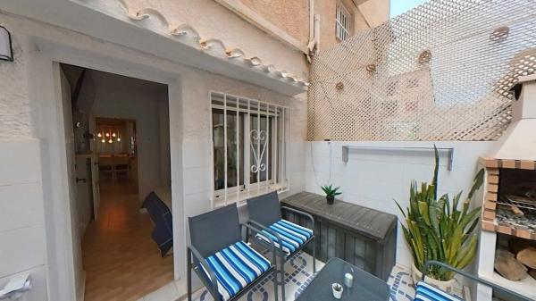 Chalet adosado en avenida de Francia