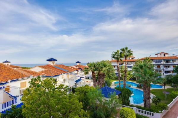 Piso en calle Abedul, 2280