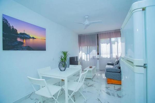 Piso en calle del Cabo, 6