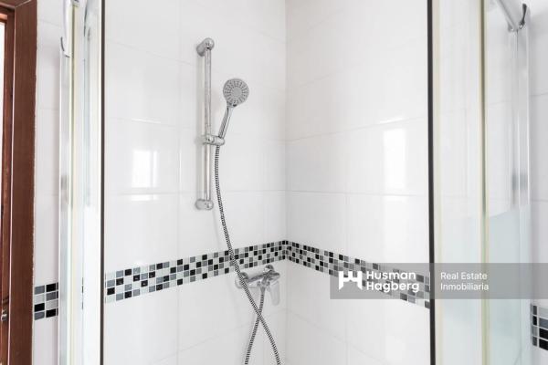 Chalet adosado en calle Cuenca