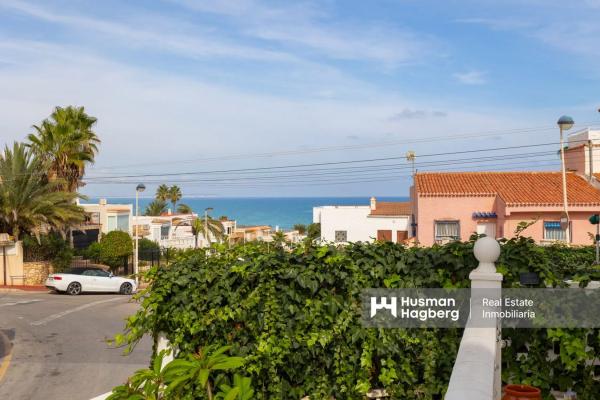 Chalet adosado en calle Cuenca