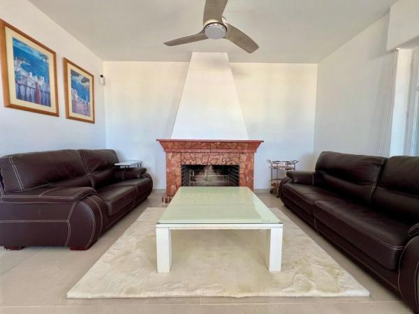 Chalet adosado en avenida de los Europeos