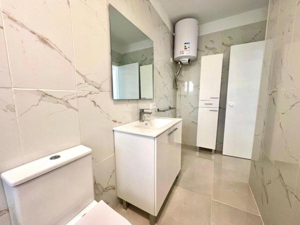 Chalet adosado en avenida de los Europeos