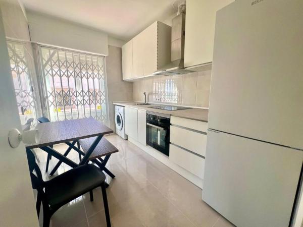 Chalet adosado en avenida de los Europeos