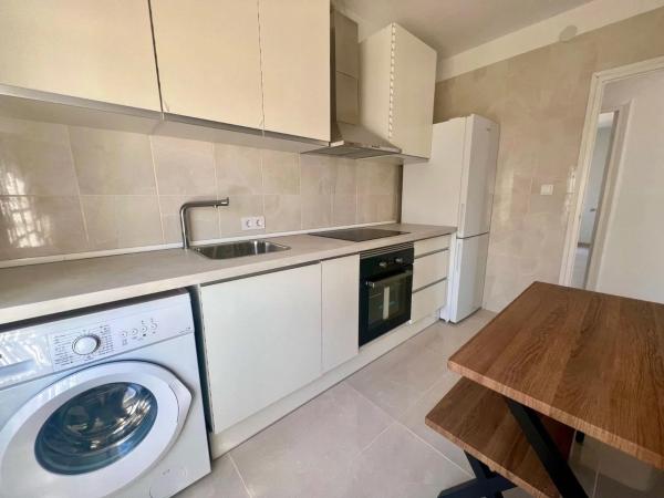 Chalet adosado en avenida de los Europeos