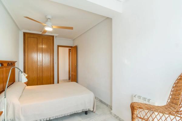 Casa independiente en calle Mimosas