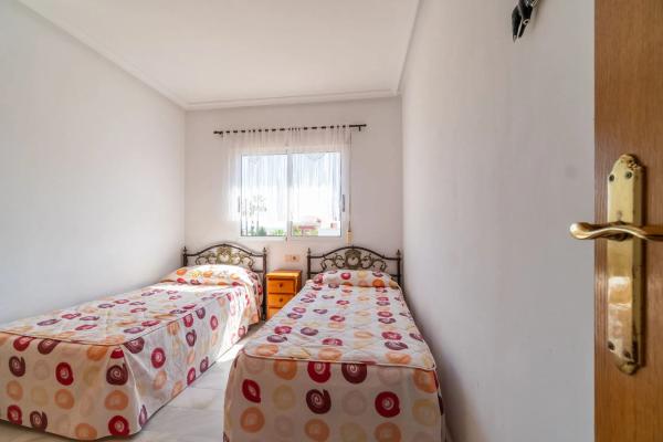 Casa independiente en calle Mimosas