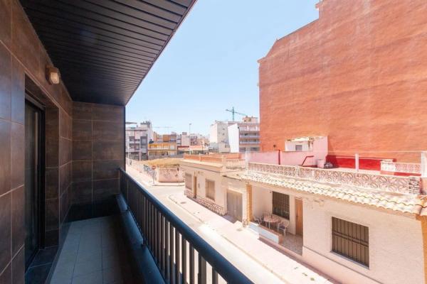 Piso en avenida del Mediterráneo, 10