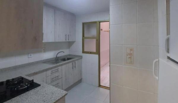 Piso en calle Emperadores