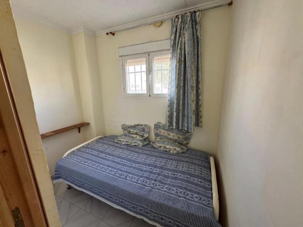 Chalet adosado en calle Castellón