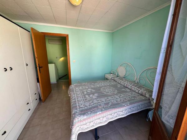 Chalet adosado en calle Castellón