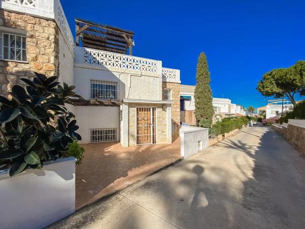 Chalet adosado en calle Oviedo